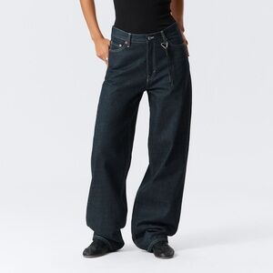 Aritzia Weekday Duchess Low Loose Baggy Jeans